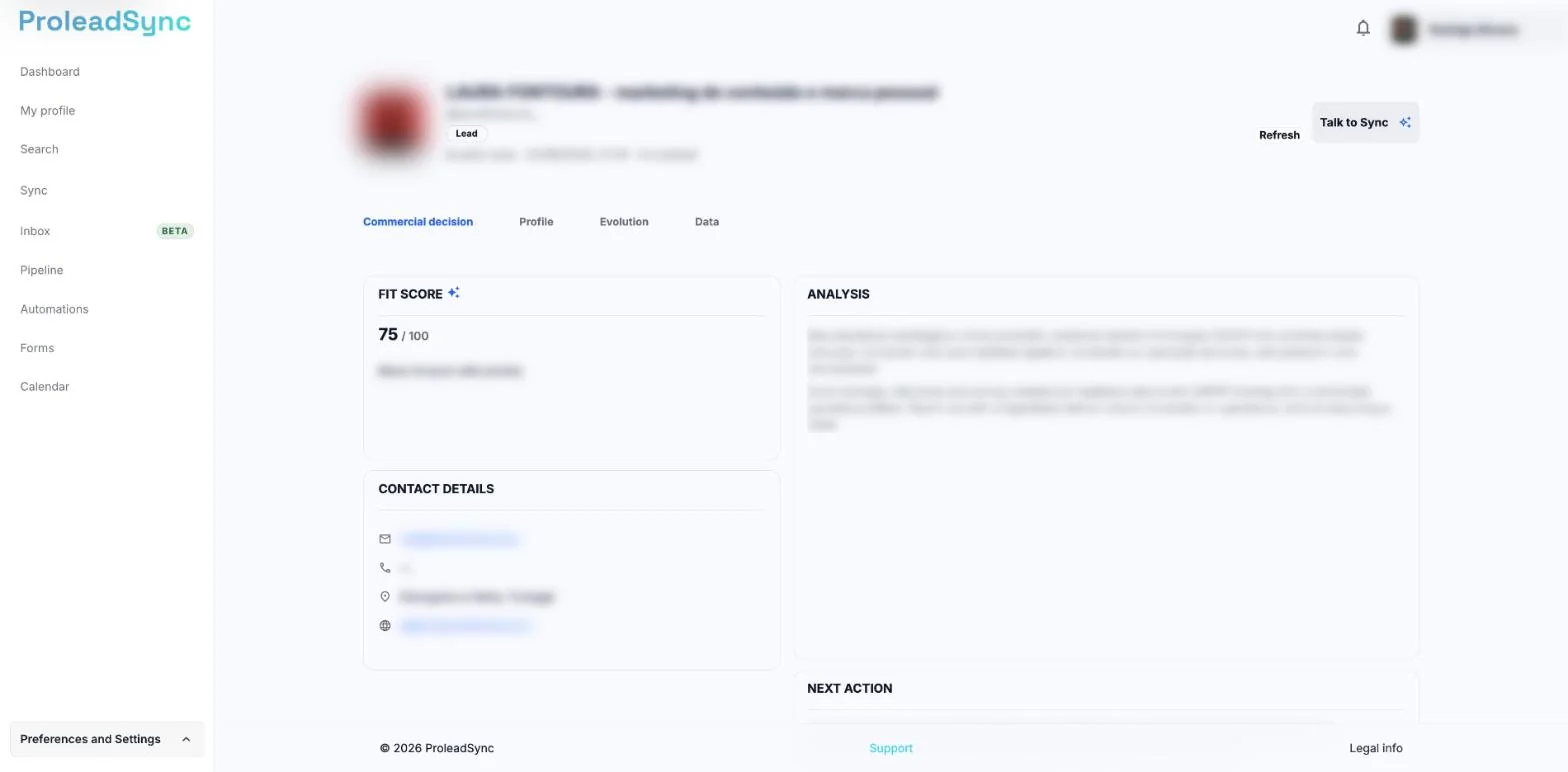 Profile 360 of a contact with the tabs Commercial decision, Profile, Evolution and Data, and the Talk to Sync button at the top right. Personal data is blurred.